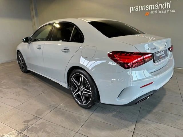 Mercedes-Benz A 200 AMG Line