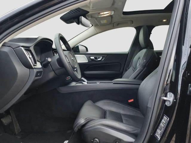 Volvo V60 Cross Country AWD Ultimate