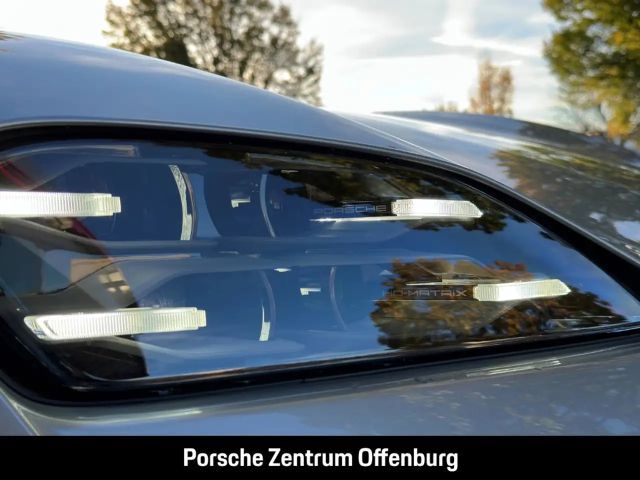 Porsche Taycan 4 Cross Turismo