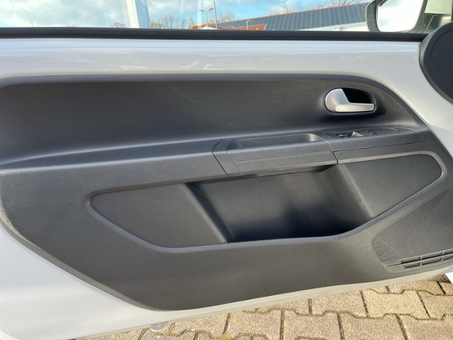 Volkswagen up! Move Move up!