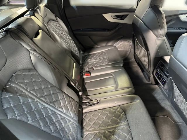 Audi Q7 50 TDI S-Line