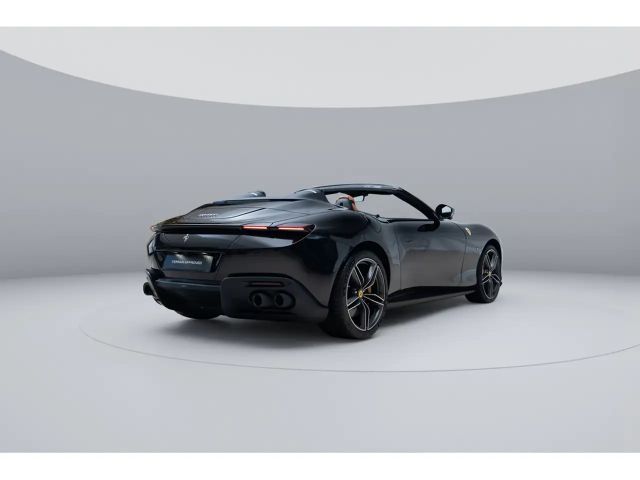 Ferrari Roma Spider