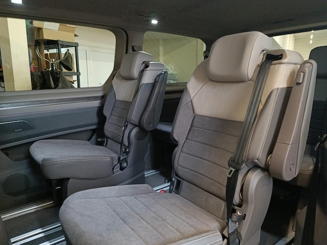 Volkswagen Multivan 2.0 TDI DSG T7