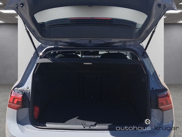 Volkswagen Golf 8 1,5 TSI 6-Gang El. Panodach digitales Cockpit LED Sperrdiff. ACC