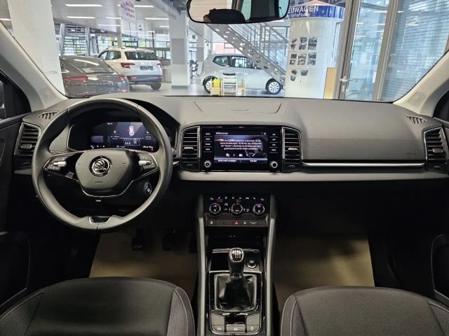Skoda Karoq Climatronic,Alu,AHK ankl.,Sitzhzg,LED-Sch