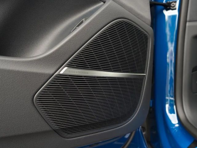 Audi RS Q8 perf 305KMH AHK MASSAGE OLED LASER KERAMIK