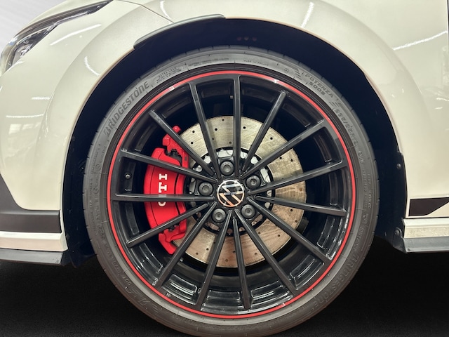 Volkswagen Golf 2.0 TSI DSG