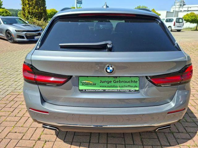 BMW 530 530d Luxury Line Touring xDrive