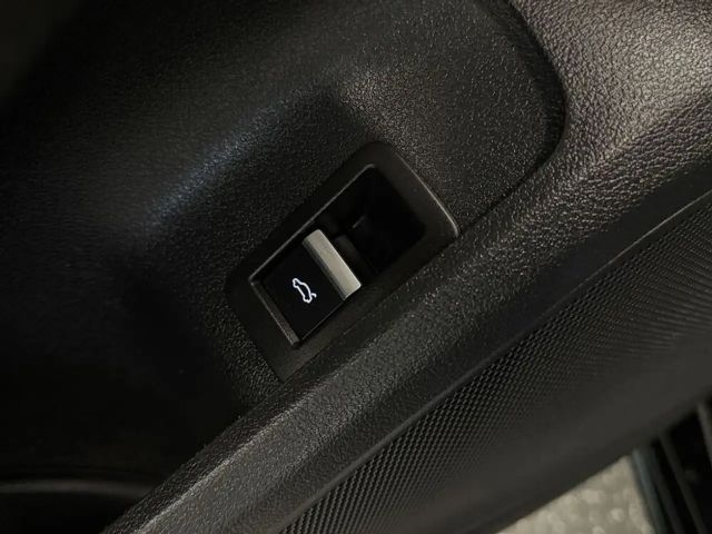 Audi A4 40 TDI S-Line