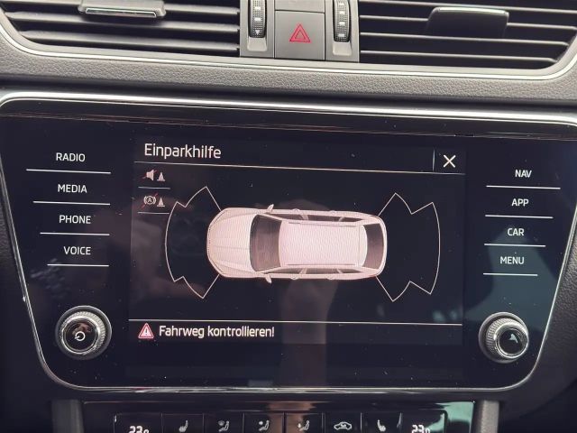 Skoda Superb Ambition Combi iV