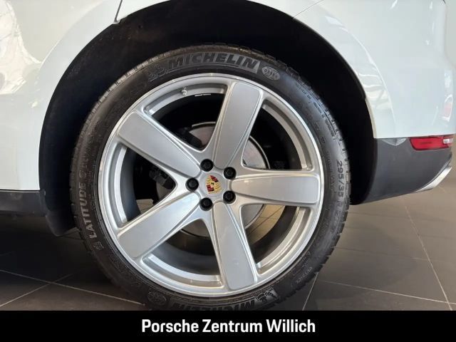 Porsche Macan 21-Zoll Rückfahrkamera Lederpaket LED