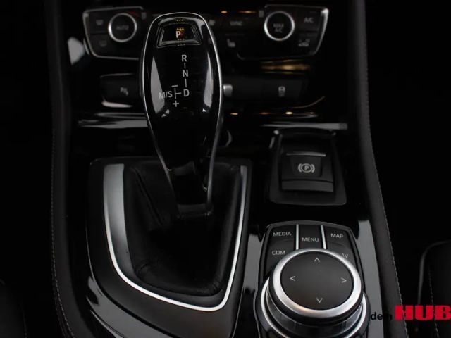 BMW 218 218d Active Tourer xDrive