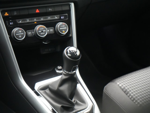 Volkswagen T-Roc T-Roc Active  NAVI SHZ CARPLAY PDC