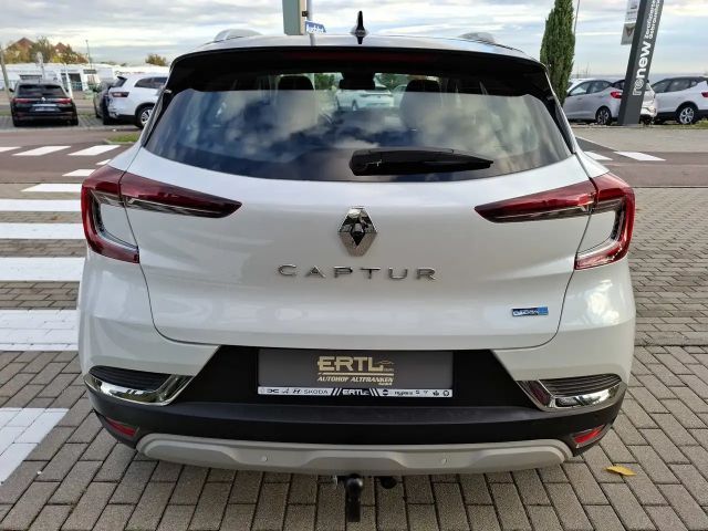 Renault Captur E-Tech Intens