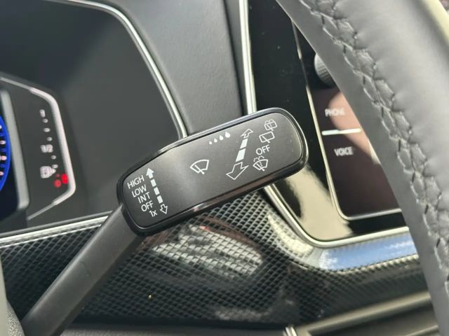 Volkswagen T-Cross 1.0 TSI DSG R-Line