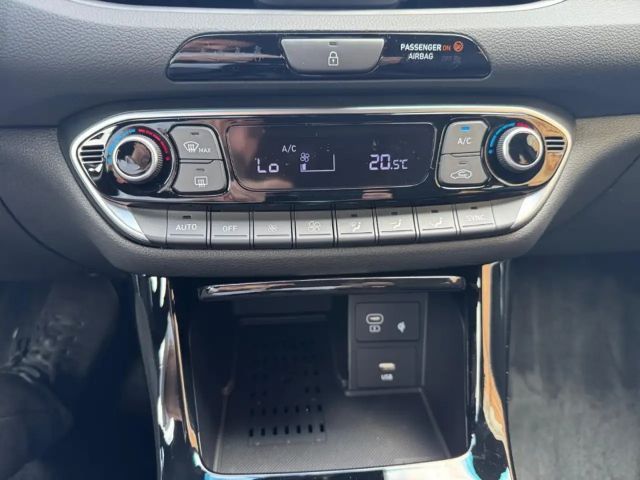 Hyundai i30 Advantage Hybrid T-GDi