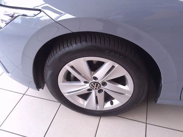 Volkswagen Golf DSG Life Variant