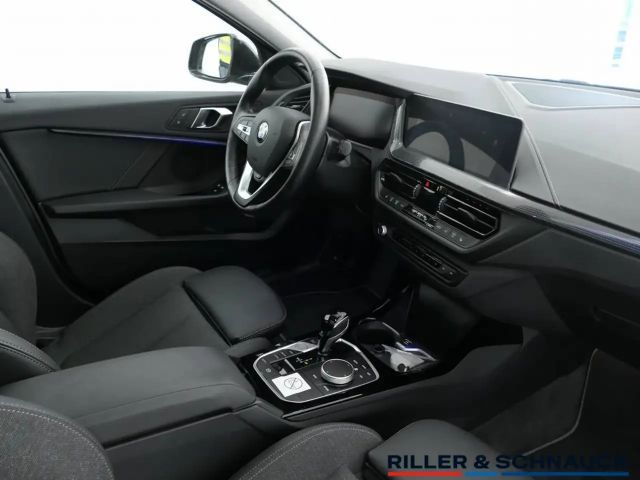 BMW 118 118i Sedan Sport Line