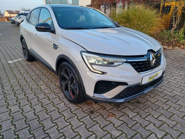 Renault Arkana E-Tech Hybrid RS