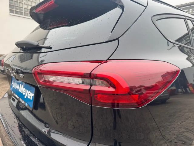 Ford Focus ST Line Wagon