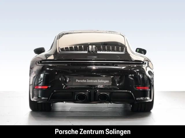 Porsche 992 Carrera Coupé GTS