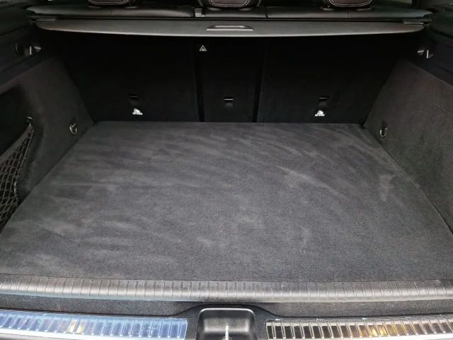 Mercedes-Benz GLC 300 4MATIC AMG Line