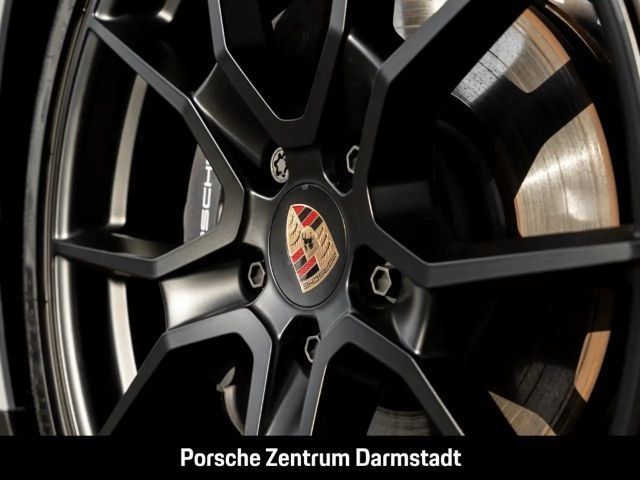 Porsche Taycan Performance Plus