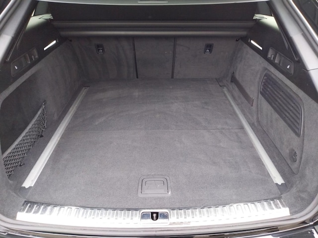 Audi A6 40 TDI Avant S-Line S-Tronic