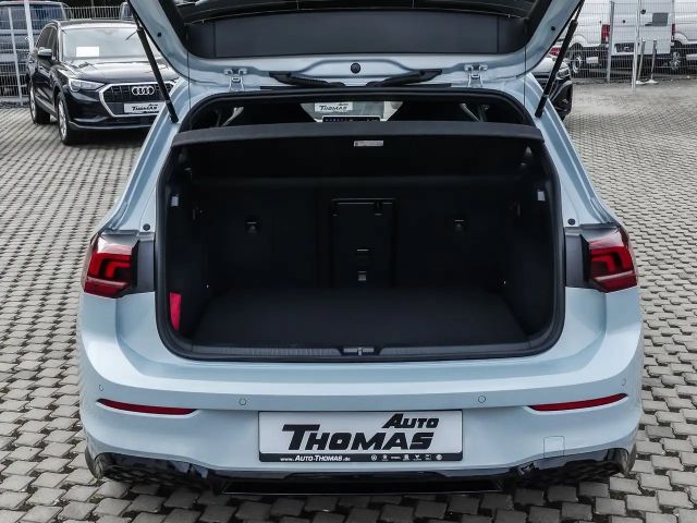 Volkswagen Golf 1.5 eTSI DSG Golf VIII R-Line