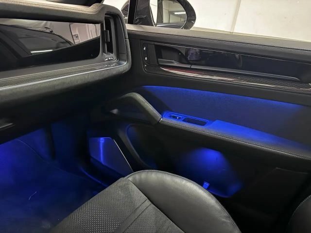 Porsche Cayenne E-Hybrid Turbo