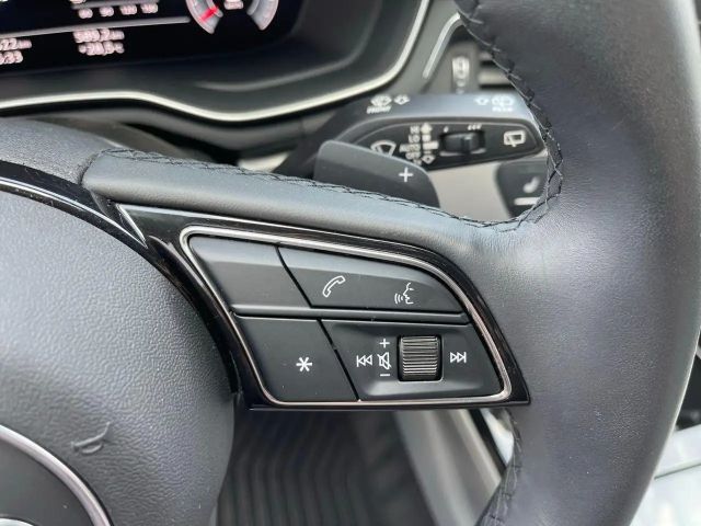 Audi A4 40 TDI Avant S-Line