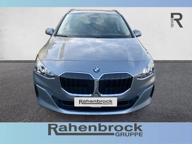 BMW 218 AHK - AUTOMATIK