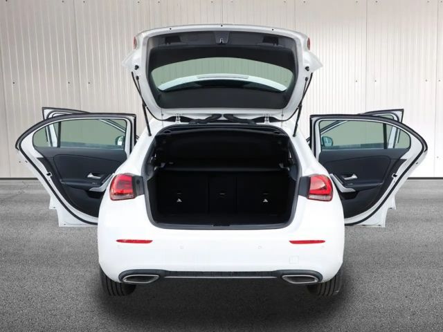 Mercedes-Benz A 180 A 180 d