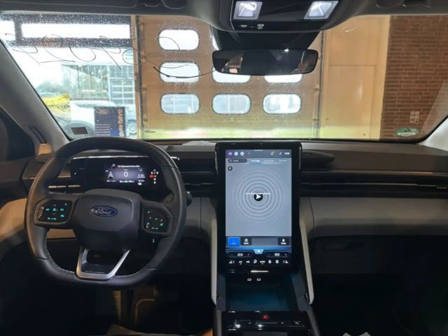 Ford Explorer Extended range