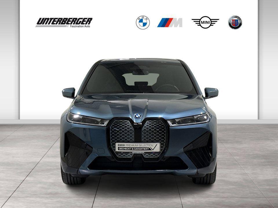 BMW iX xDrive40
