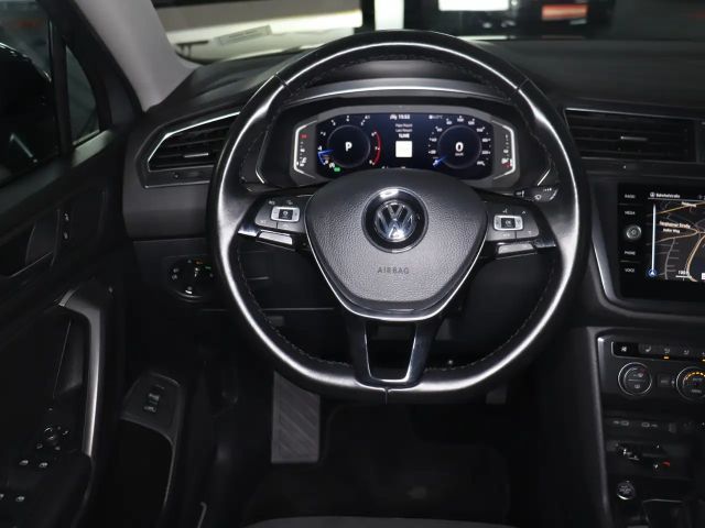 Volkswagen Tiguan Allspace DSG R-Line Style