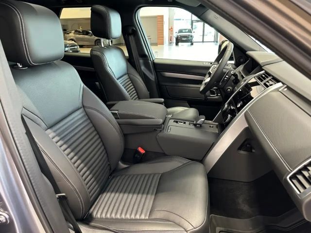 Land Rover Discovery D300 Dynamic SE