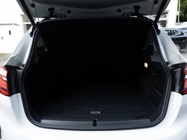 BMW 218 Active Tourer Advantage pakket