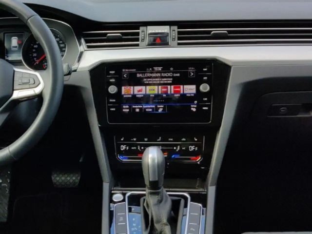 Volkswagen Passat 1.5 TSI Business DSG Variant