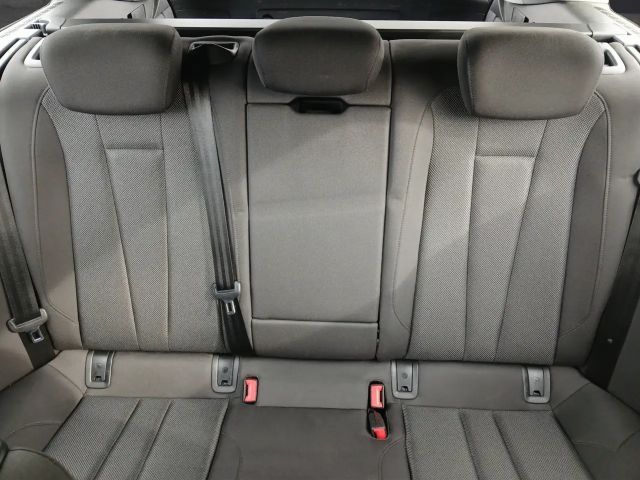Audi A4 40 TDI Avant S-Tronic