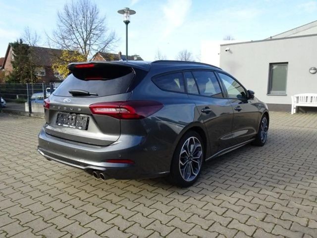 Ford Focus ST Line Wagon