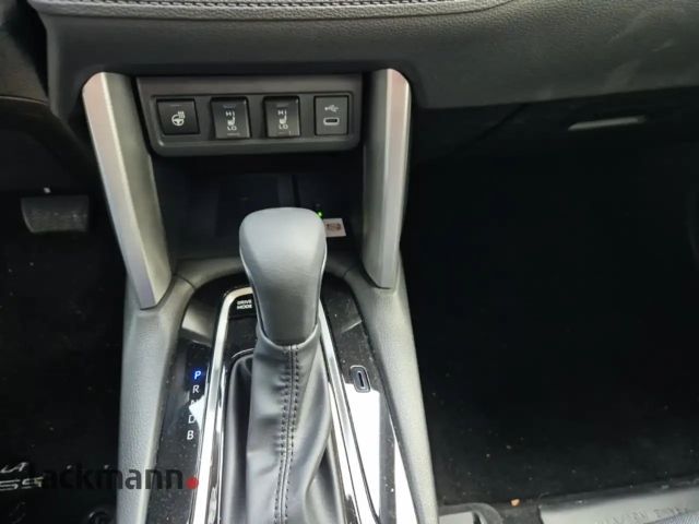 Toyota Corolla Cross Hybride Team D