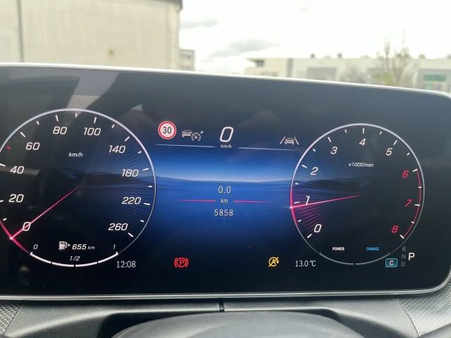 Mercedes-Benz C 180 AVANTGARDE Sedan