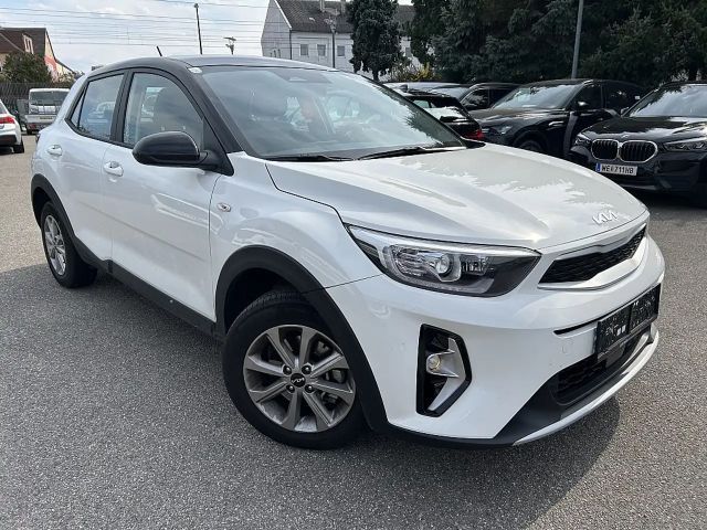 Kia Stonic Play Titan