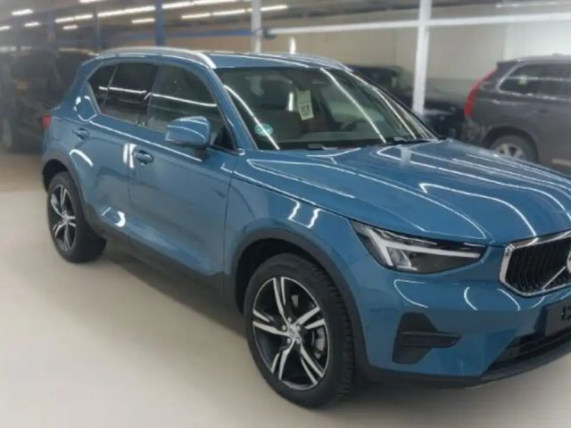 Volvo XC40 B3 B Aut. ACC BLIS PILOT 360° LED NAVI Shzg