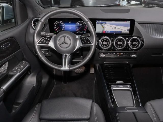 Mercedes-Benz B 200 W-Paket ParkAss. LED SpurH el.Heck LM KAM