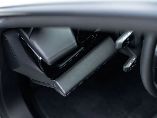 Porsche Taycan 4 Cross Turismo