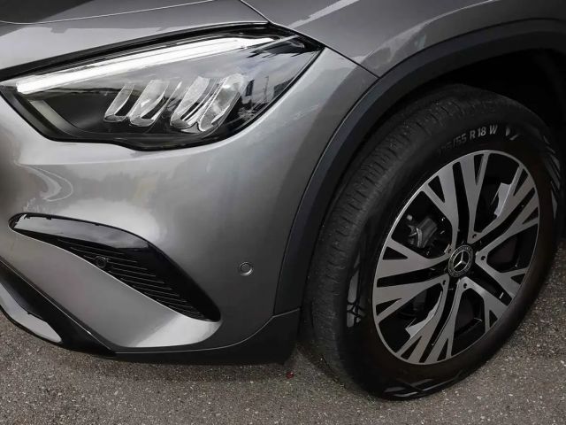 Mercedes-Benz GLA 250 GLA 250 e