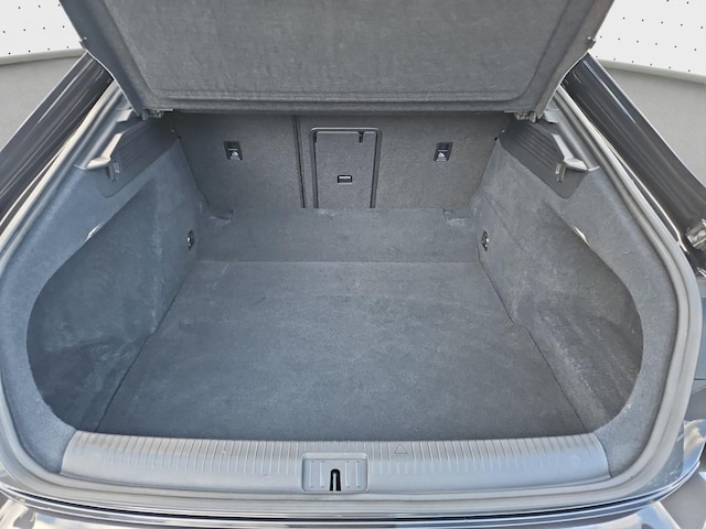 Volkswagen Arteon 2.0 TSI DSG R-Line