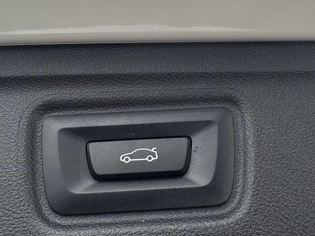 BMW 330 330i Touring xDrive